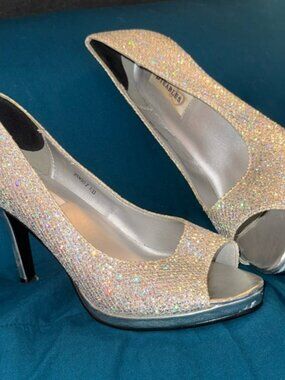 Dyeables 4 inch high heels silver sparkle with peep toe